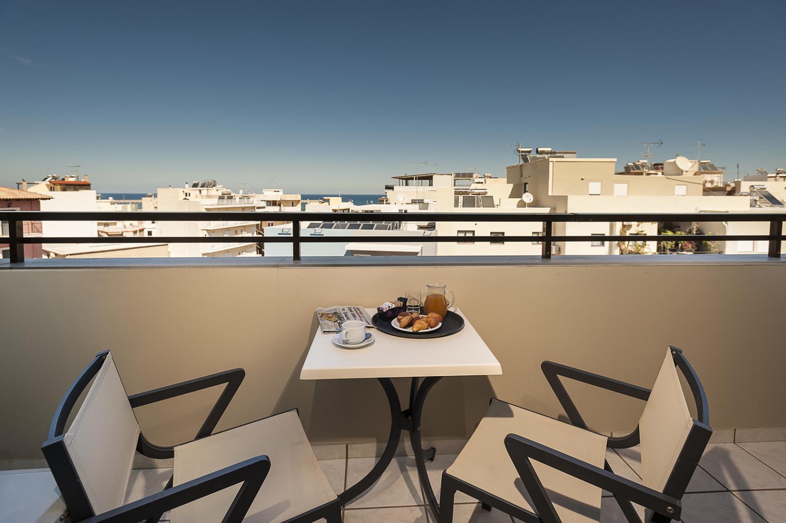 Zeezicht vanaf het balkon — Elina Hotel Apartments