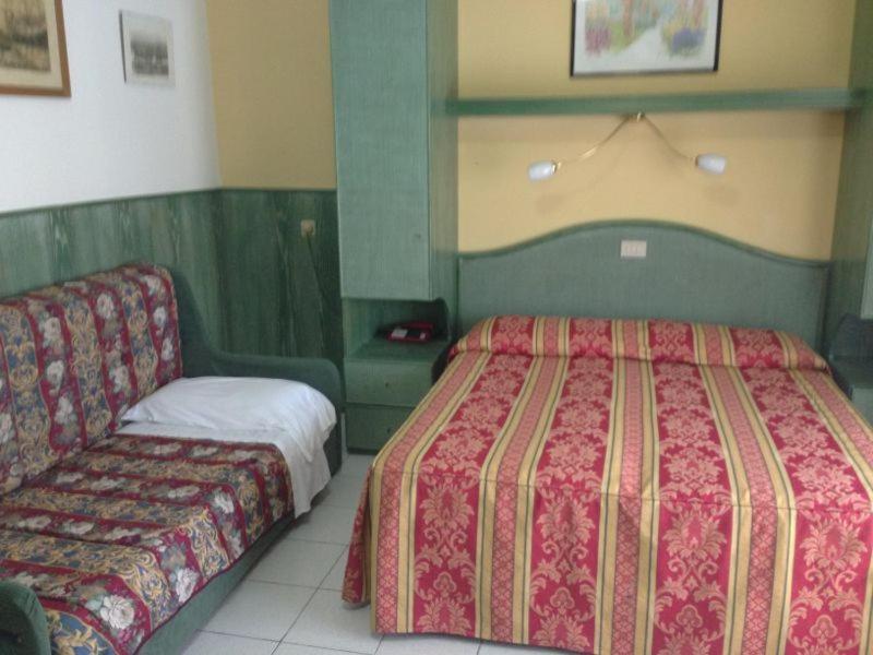 Hotel Harry's image 1