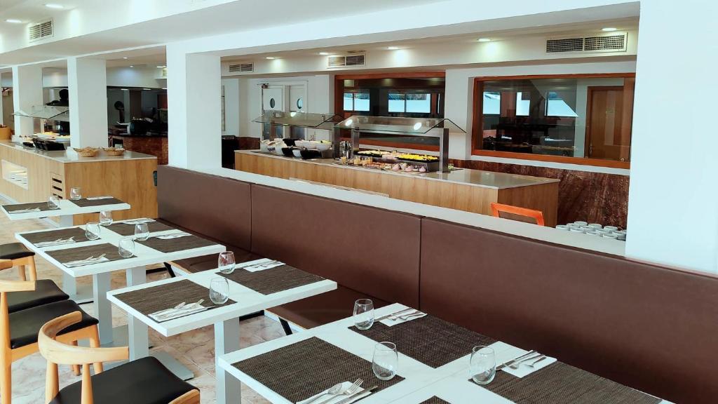 BLUESEA Anba Romani image 2