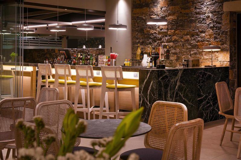 Petousis Hotel & Suites in Amoudara - foto 5