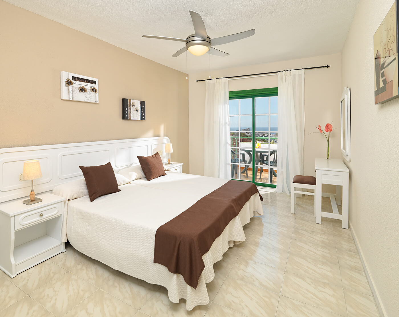 Regency Torviscas image 1