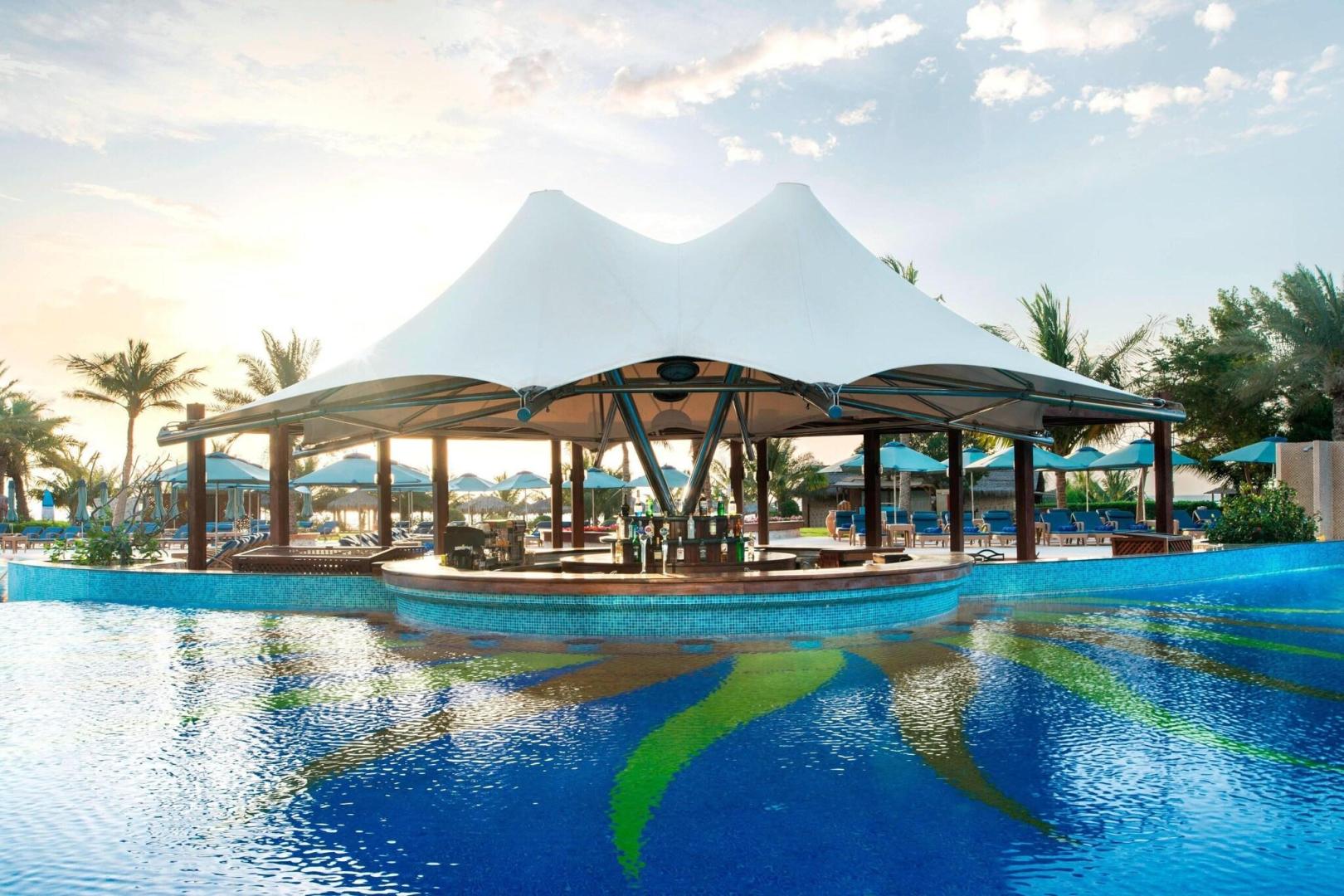 Le Meridien Al Aqah Beach Resort