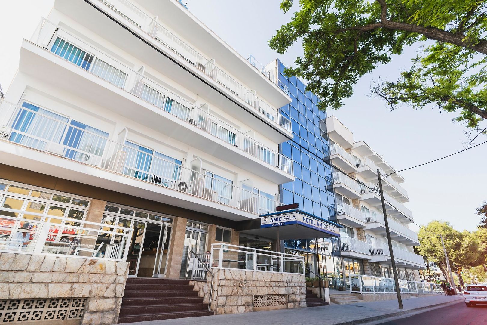 Hotel Amic Gala image 0