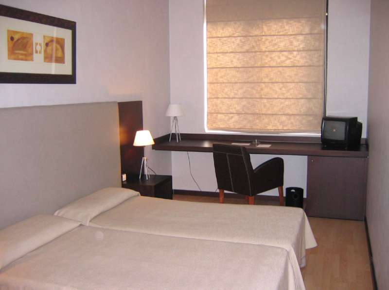 Glories Hotel image 3