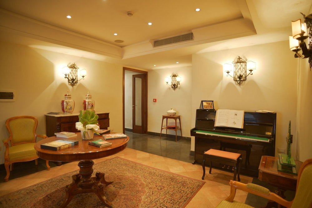 Real Orto Botanico image 2