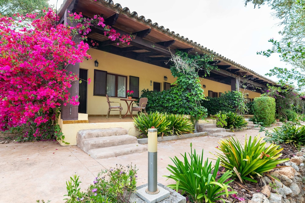 Finca Hotel Predio Son Serra image 3