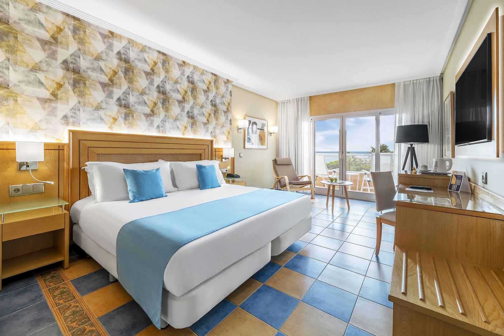 Elba Sara Beach & Golf Resort image 1