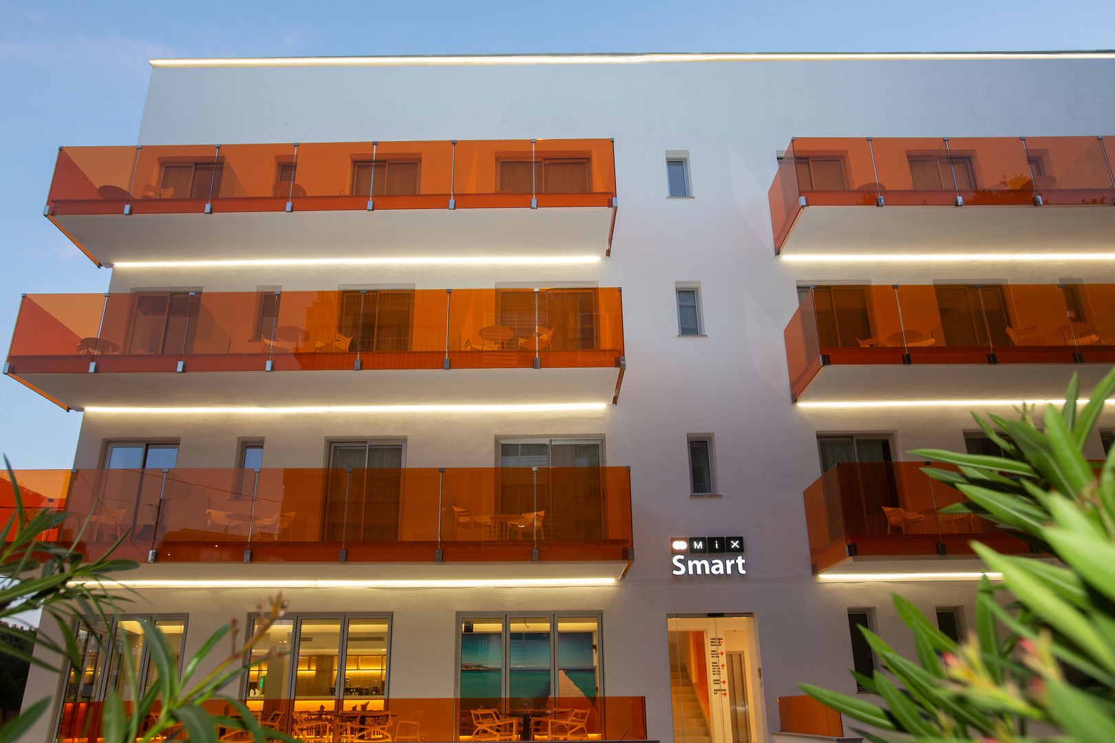 Hotel Mix Smart image 1