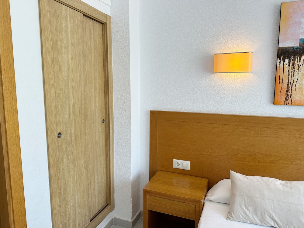Hotel Selva Arenal image 3