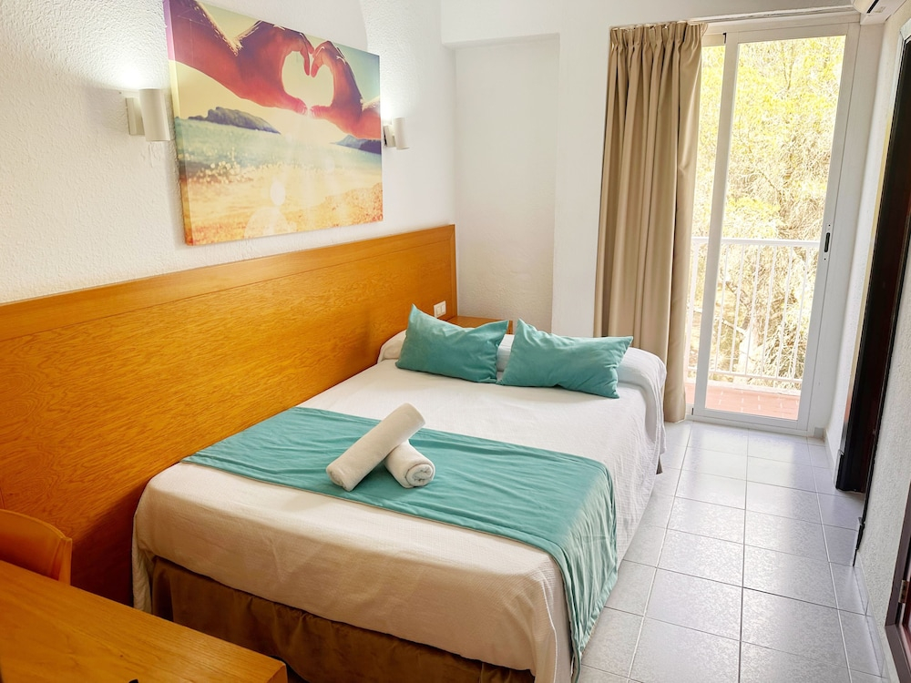 Kamer met twee aparte bedden — Hotel Selva Arenal