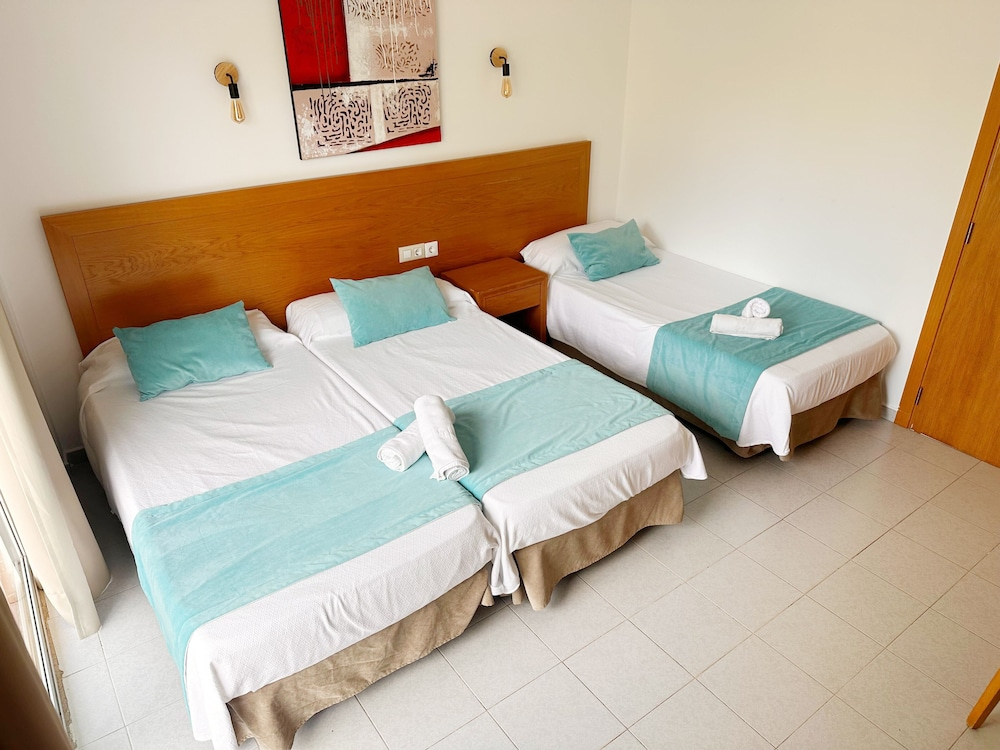 Kamer met twee aparte bedden — Hotel Selva Arenal
