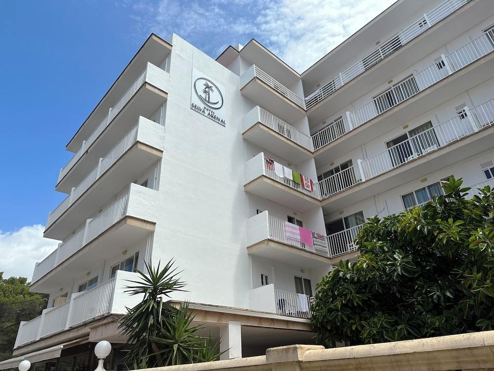 Binnenplaats — Hotel Selva Arenal