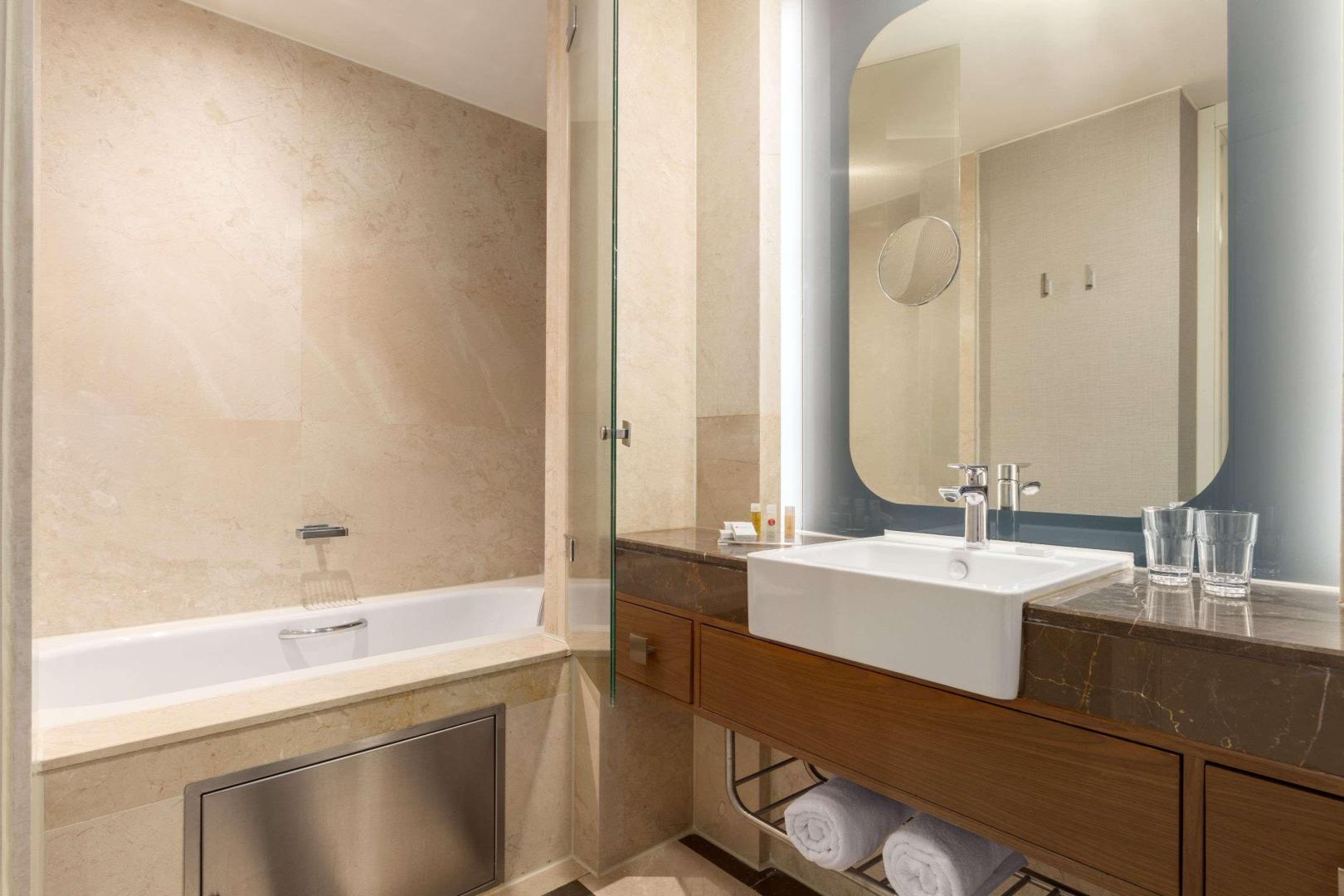 Ramada Plaza by Wyndham Istanbul Tekstilkent foto 7