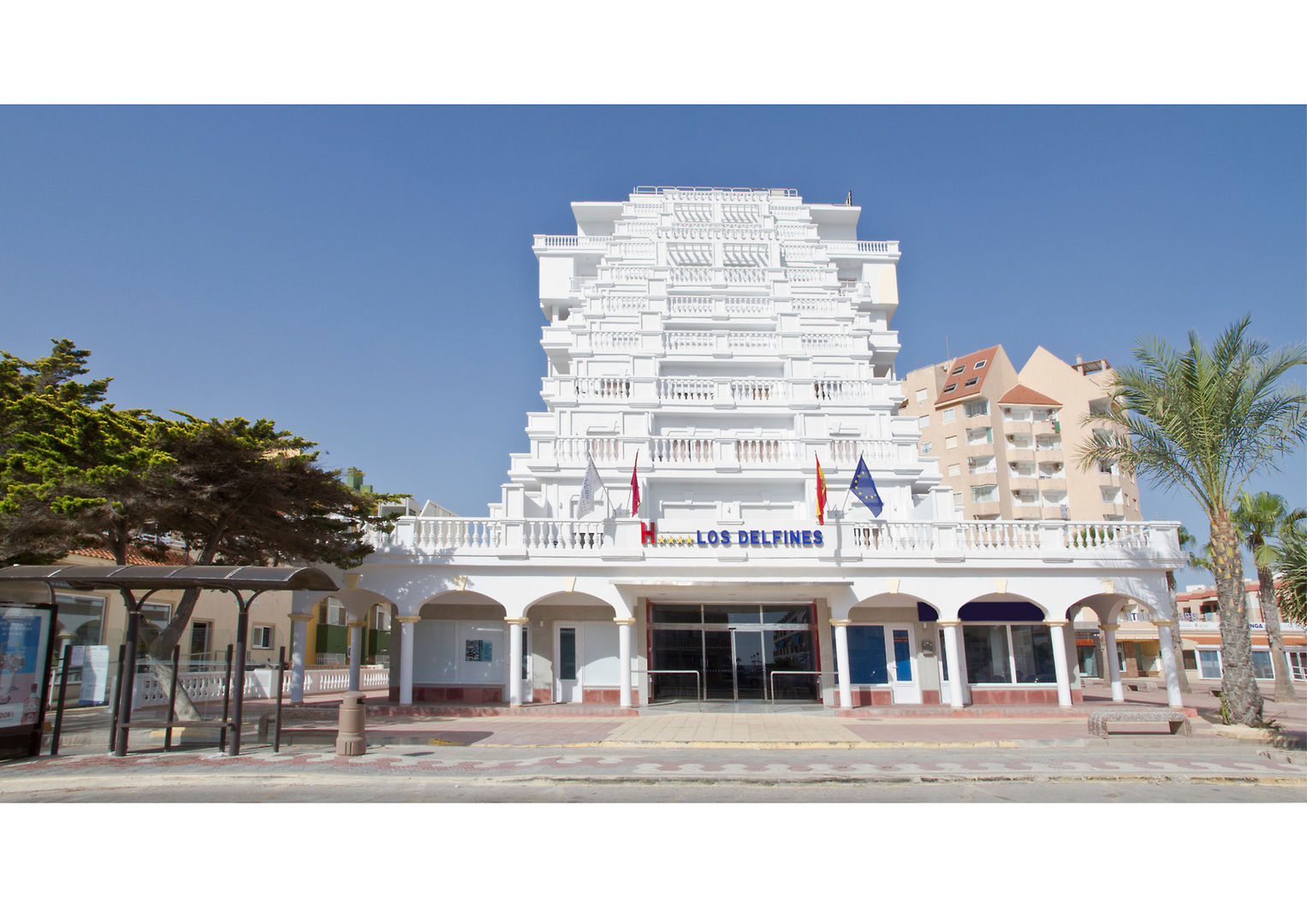 Hotel Los Delfines.