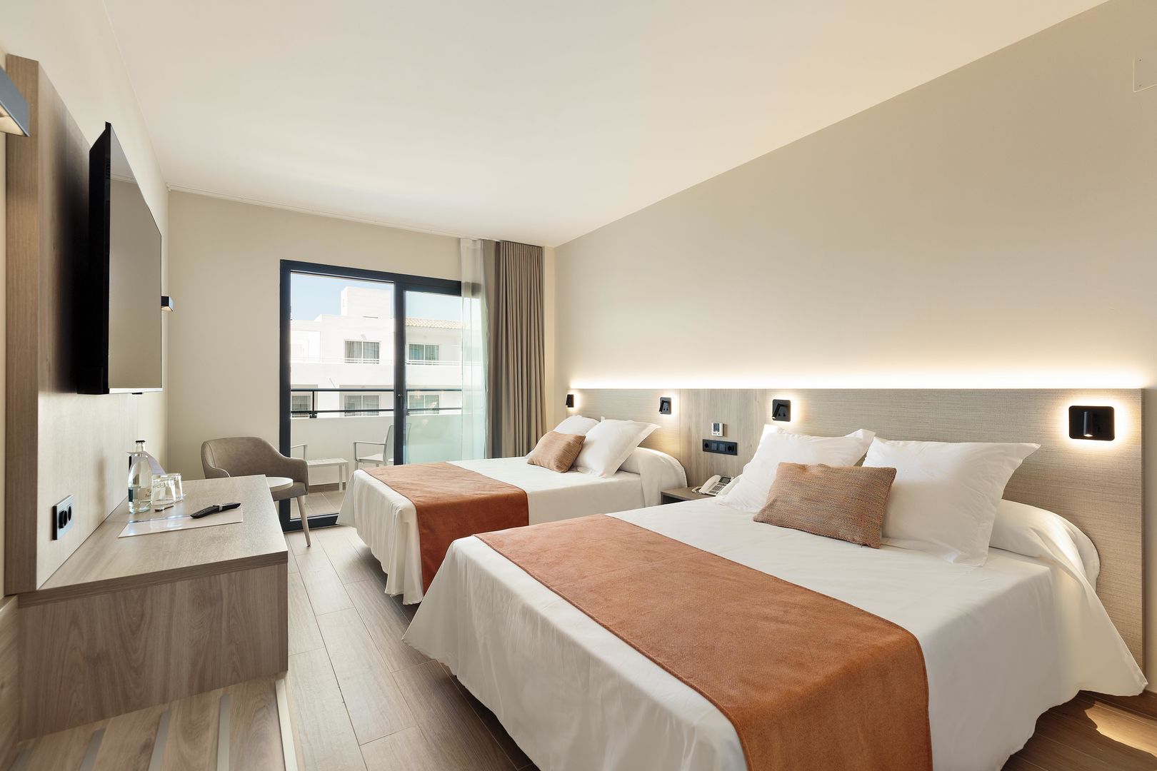 Best Oasis Tropical image 1