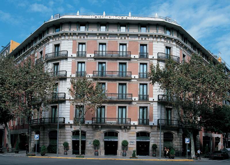 NH Collection Barcelona Pódium image 1