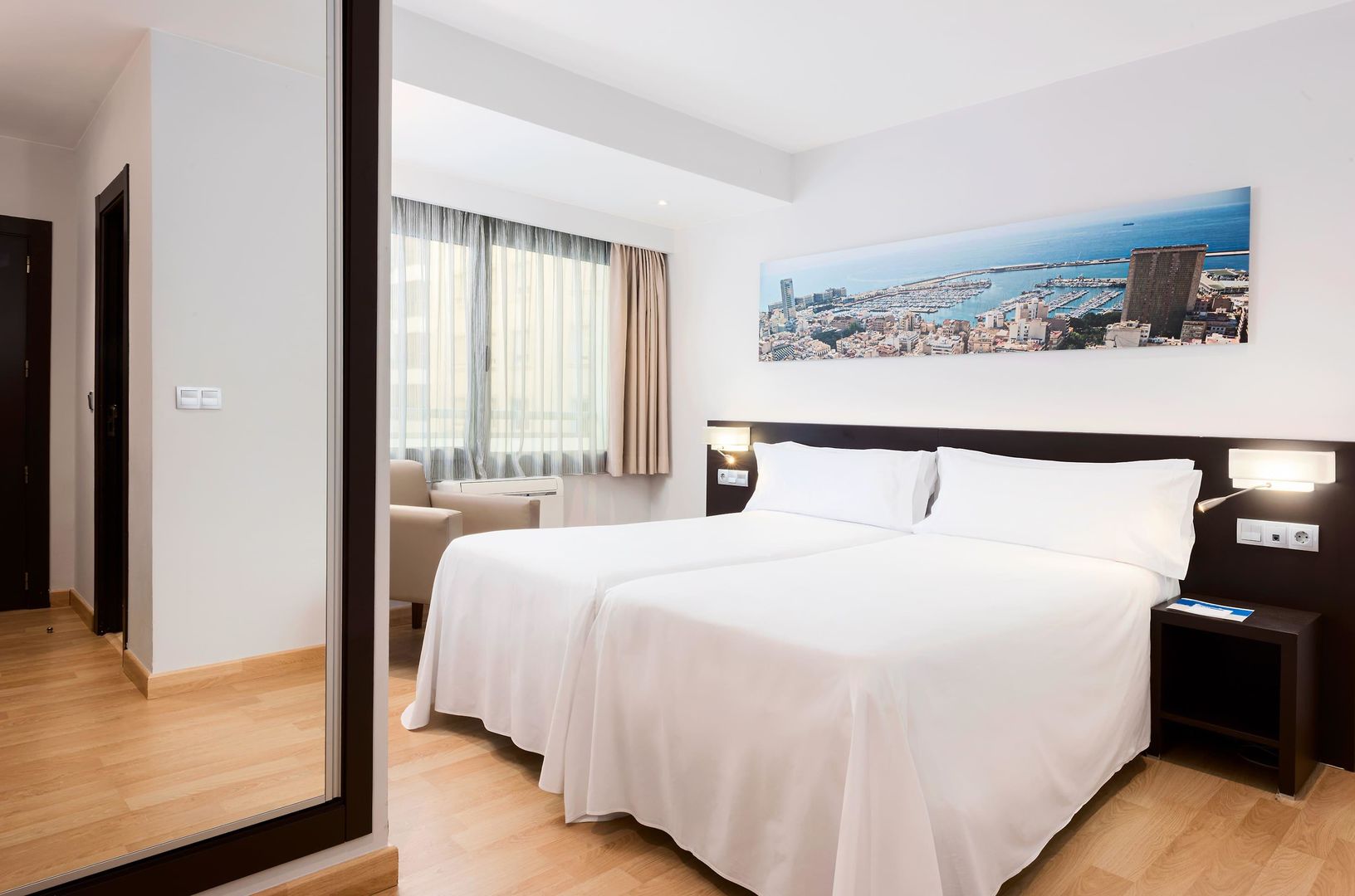 Hotel Alicante Gran Sol Affiliated by Meliá image 1