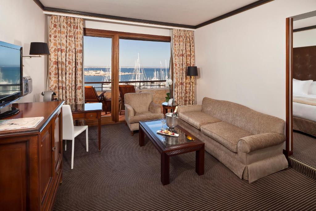 Red Level Junior Suite met Uitzicht op Zee en de Kathedraal