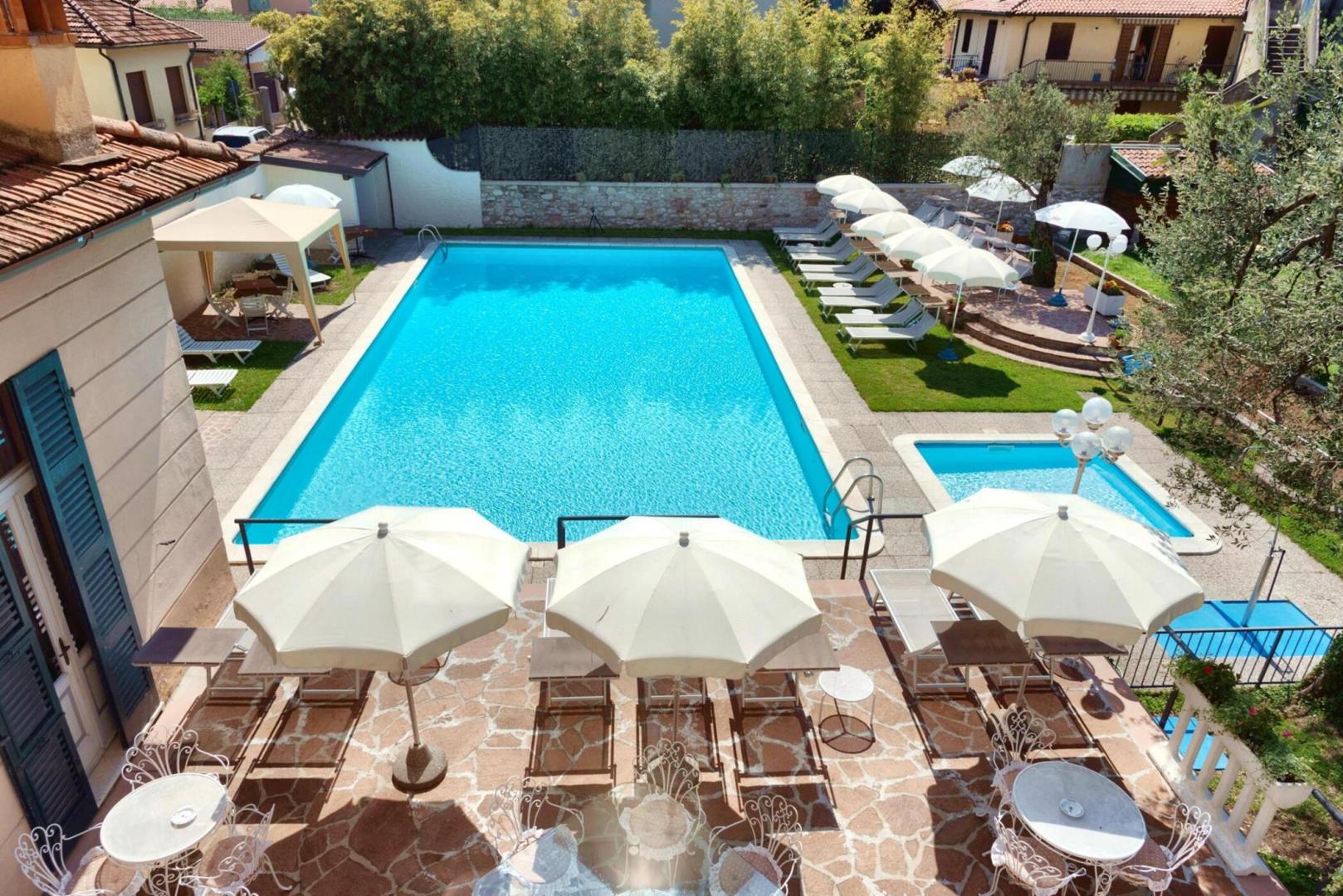 Hotel Maderno image 0