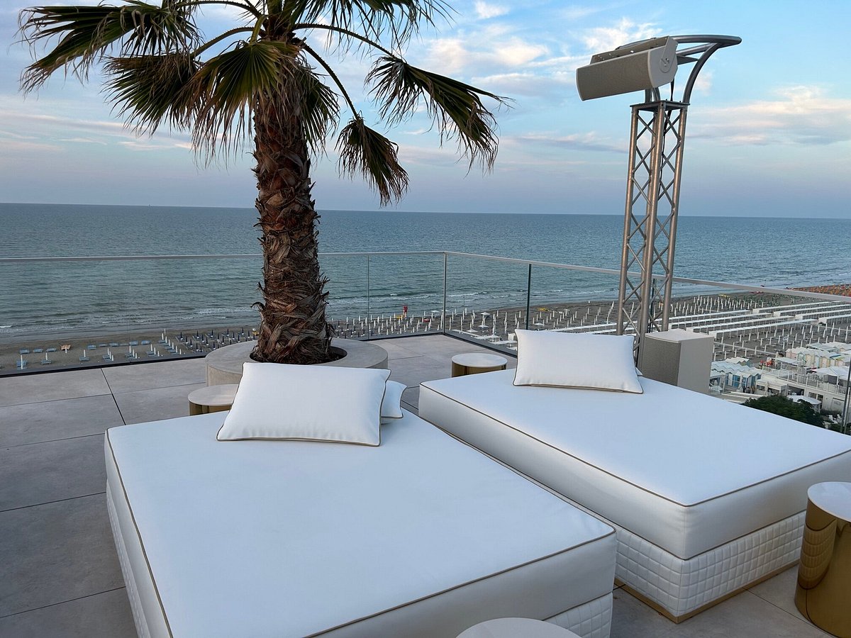 The Promenade Luxury Wellness Hotel foto 20