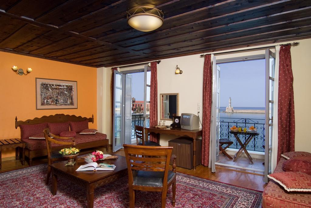 Kamer met balkon — Belmondo Hotel & Suites