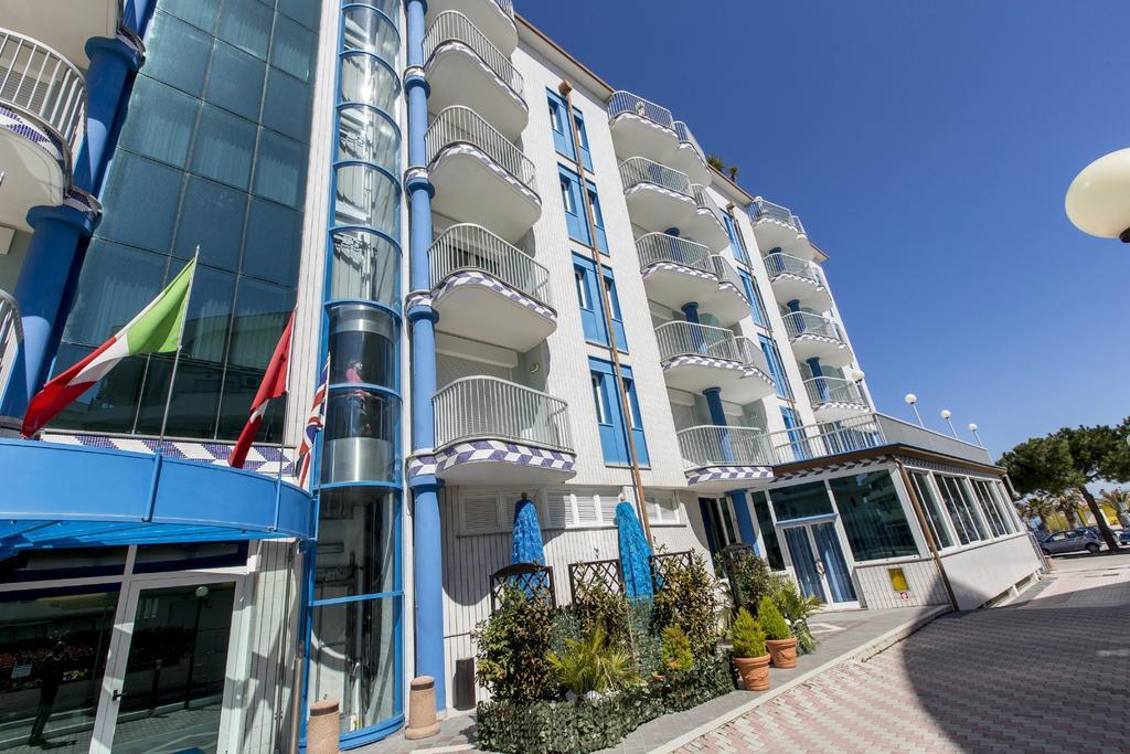 Hotel Ambassador
