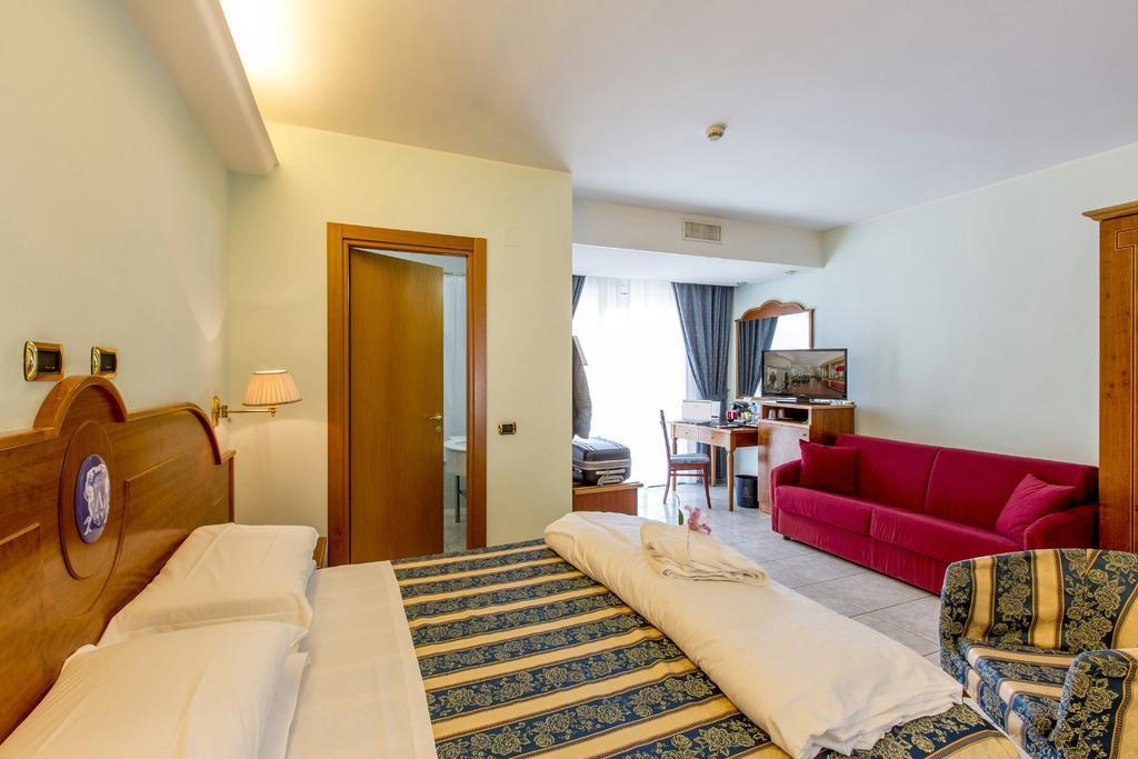 Hotel Ambassador foto 3