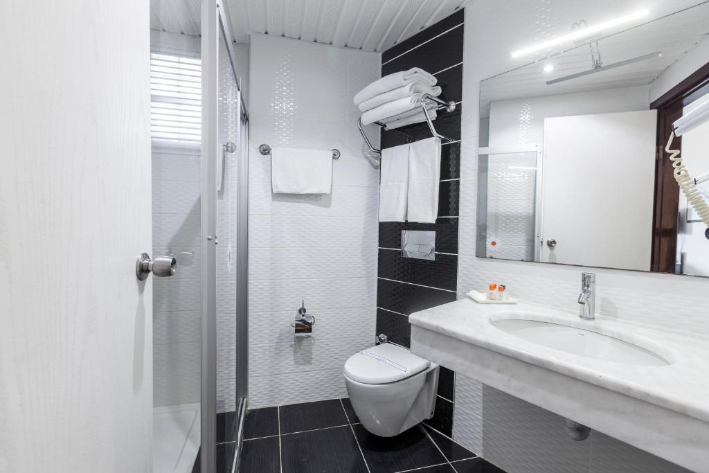 Galaxy Beach Hotel image 2