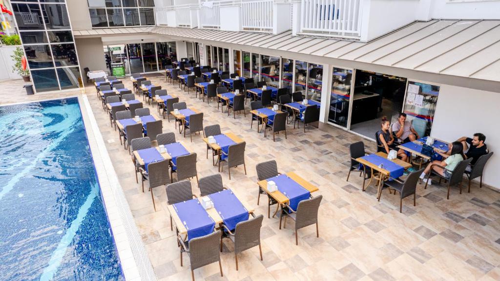 Viking Express Hotel image 3