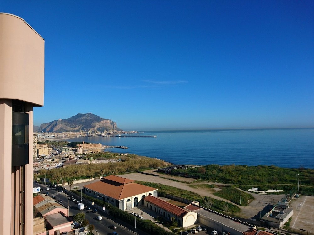 San Paolo Palace image 0