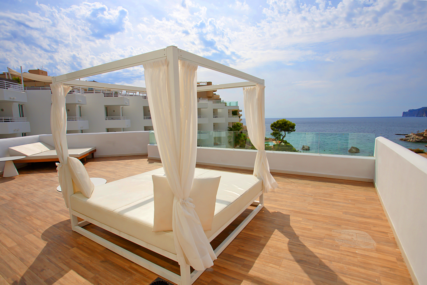 FERGUS Style Cala Blanca Suites foto 143