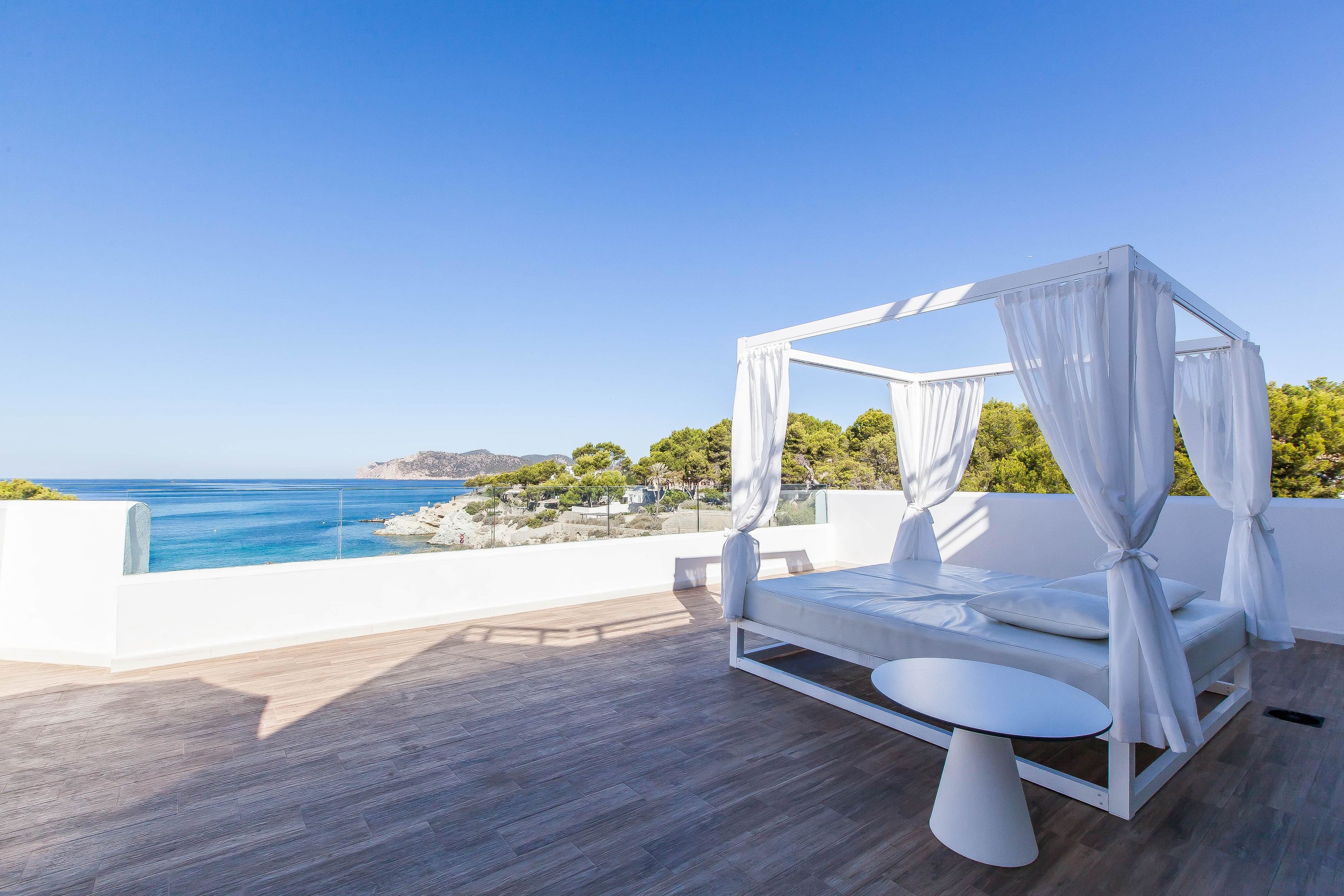 FERGUS Style Cala Blanca Suites foto 103