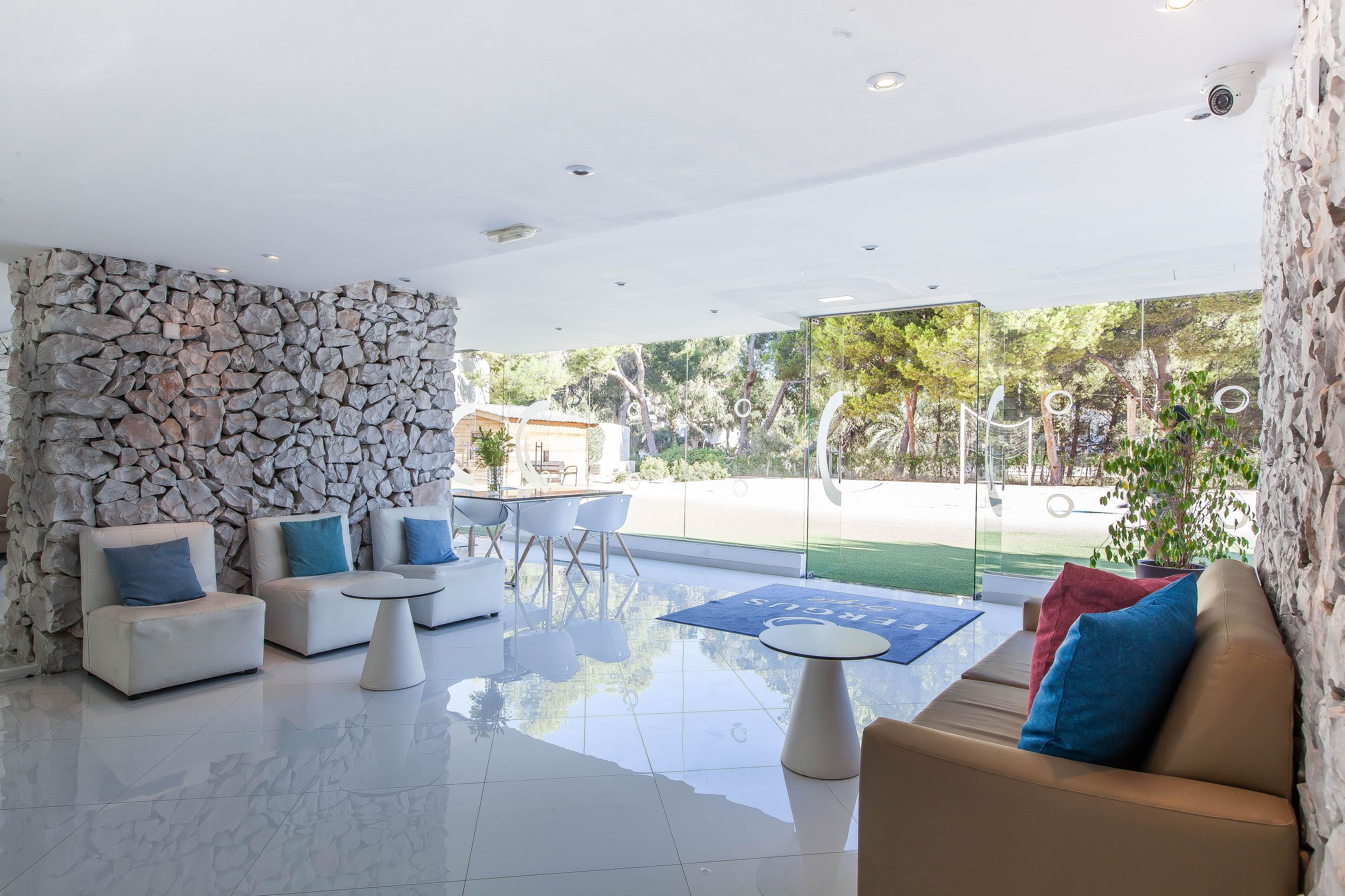FERGUS Style Cala Blanca Suites foto 110