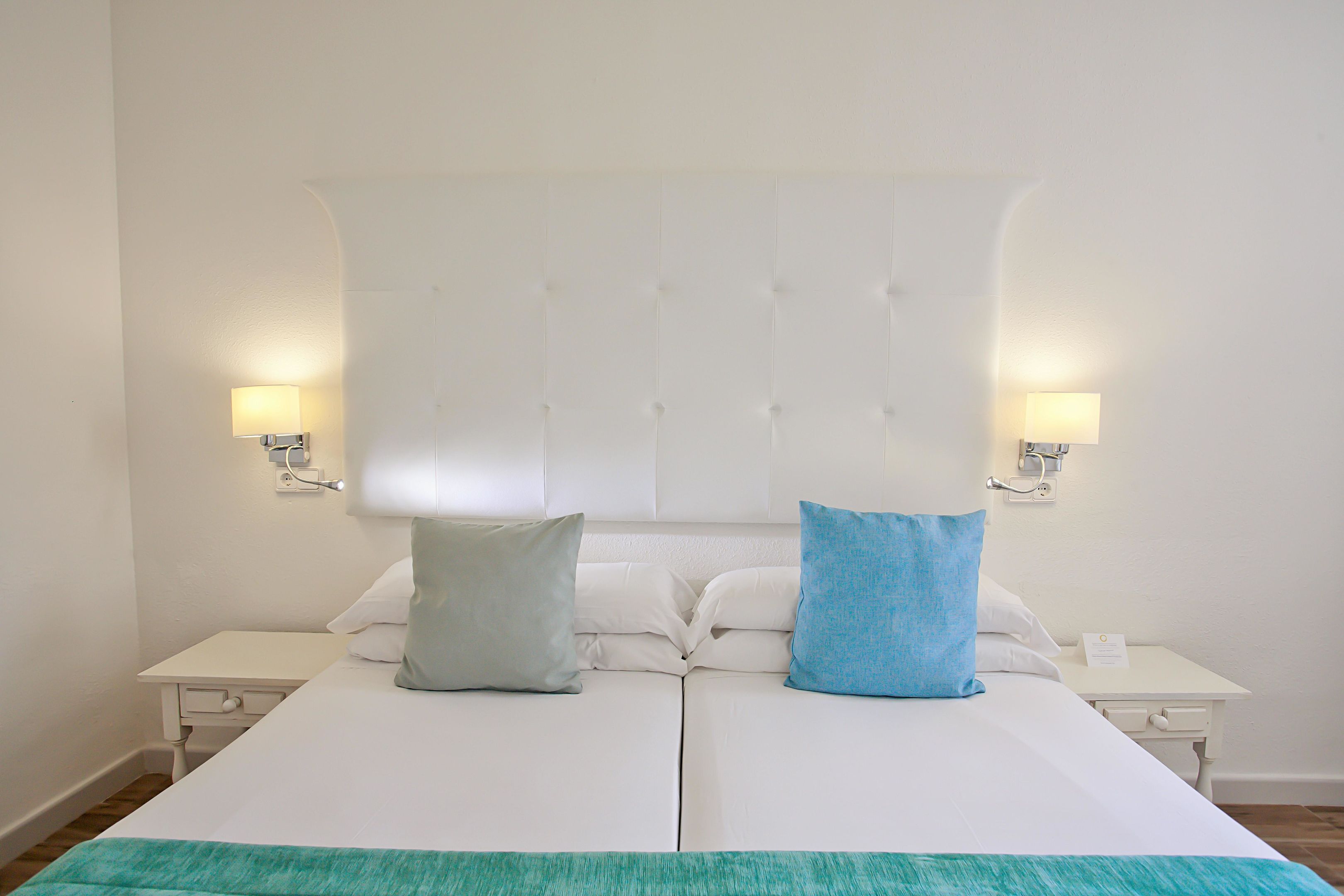 FERGUS Style Cala Blanca Suites foto 123
