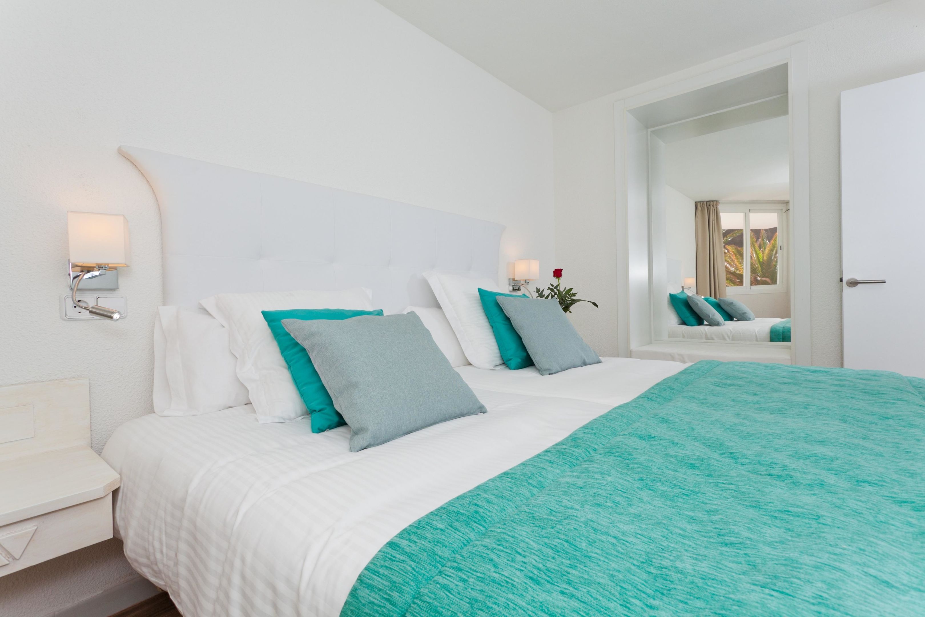 FERGUS Style Cala Blanca Suites foto 125
