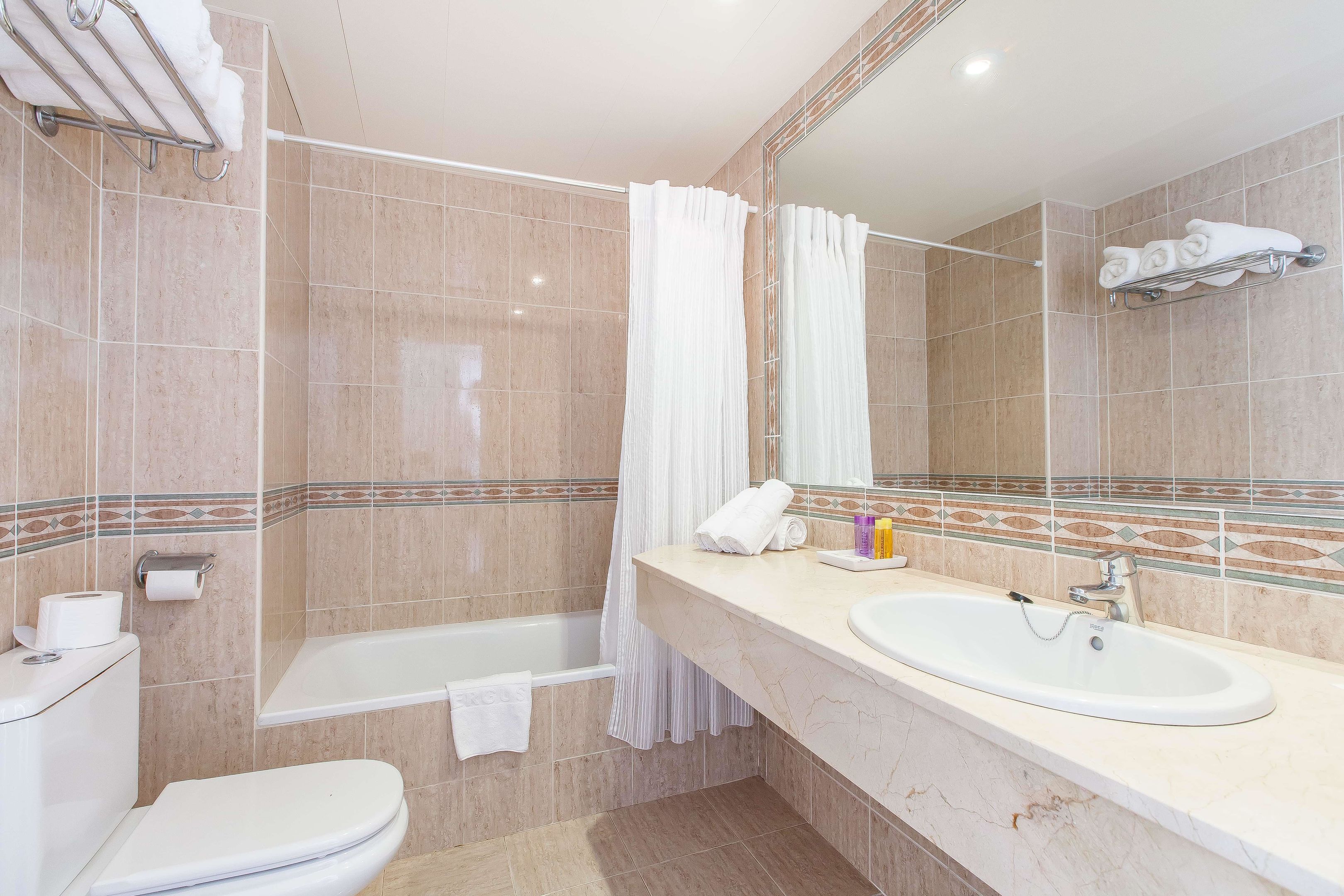 FERGUS Style Cala Blanca Suites foto 128