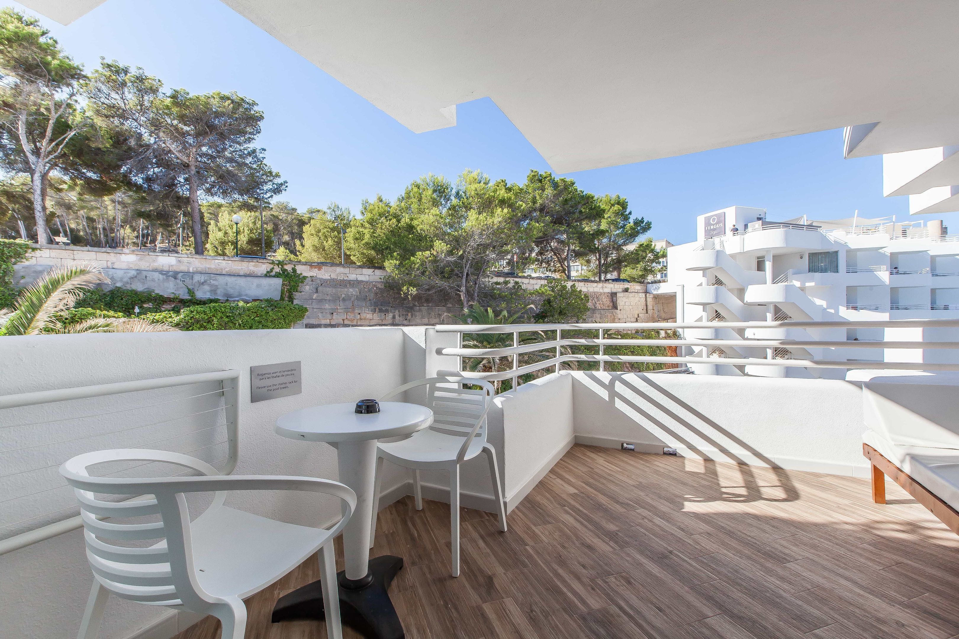 FERGUS Style Cala Blanca Suites foto 129