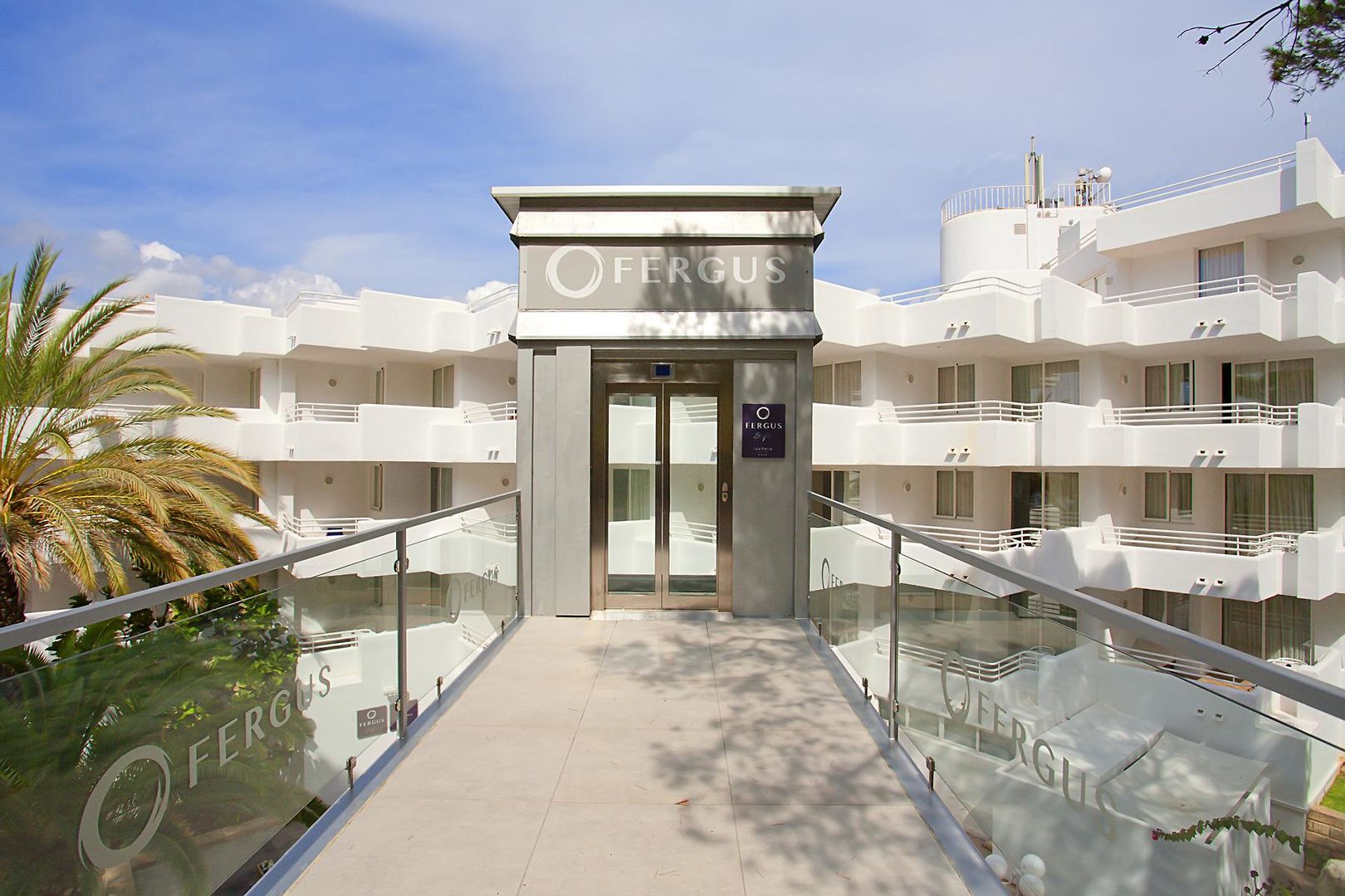 FERGUS Style Cala Blanca Suites foto 35