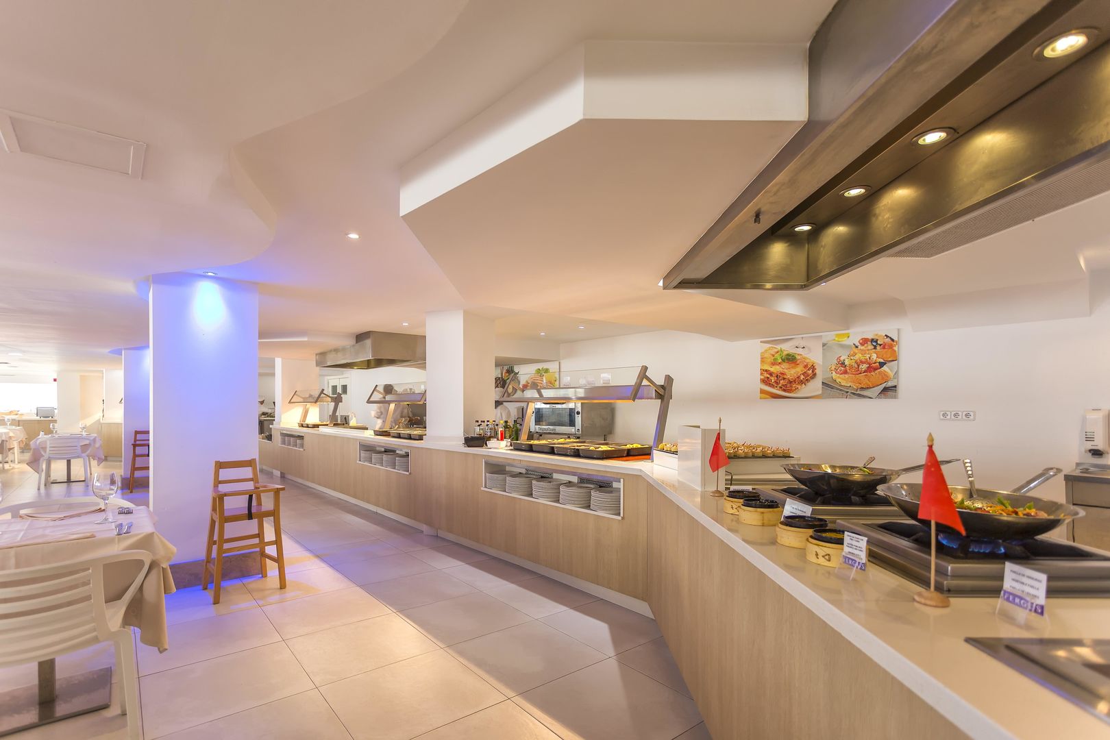 FERGUS Style Cala Blanca Suites image 3