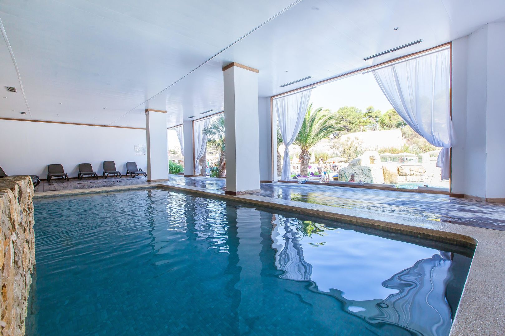 FERGUS Style Cala Blanca Suites foto 26