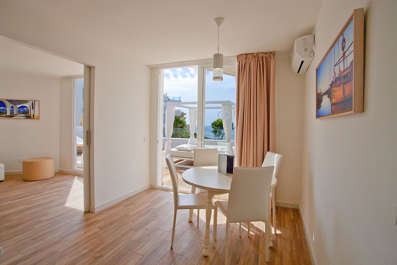 FERGUS Style Cala Blanca Suites foto 12