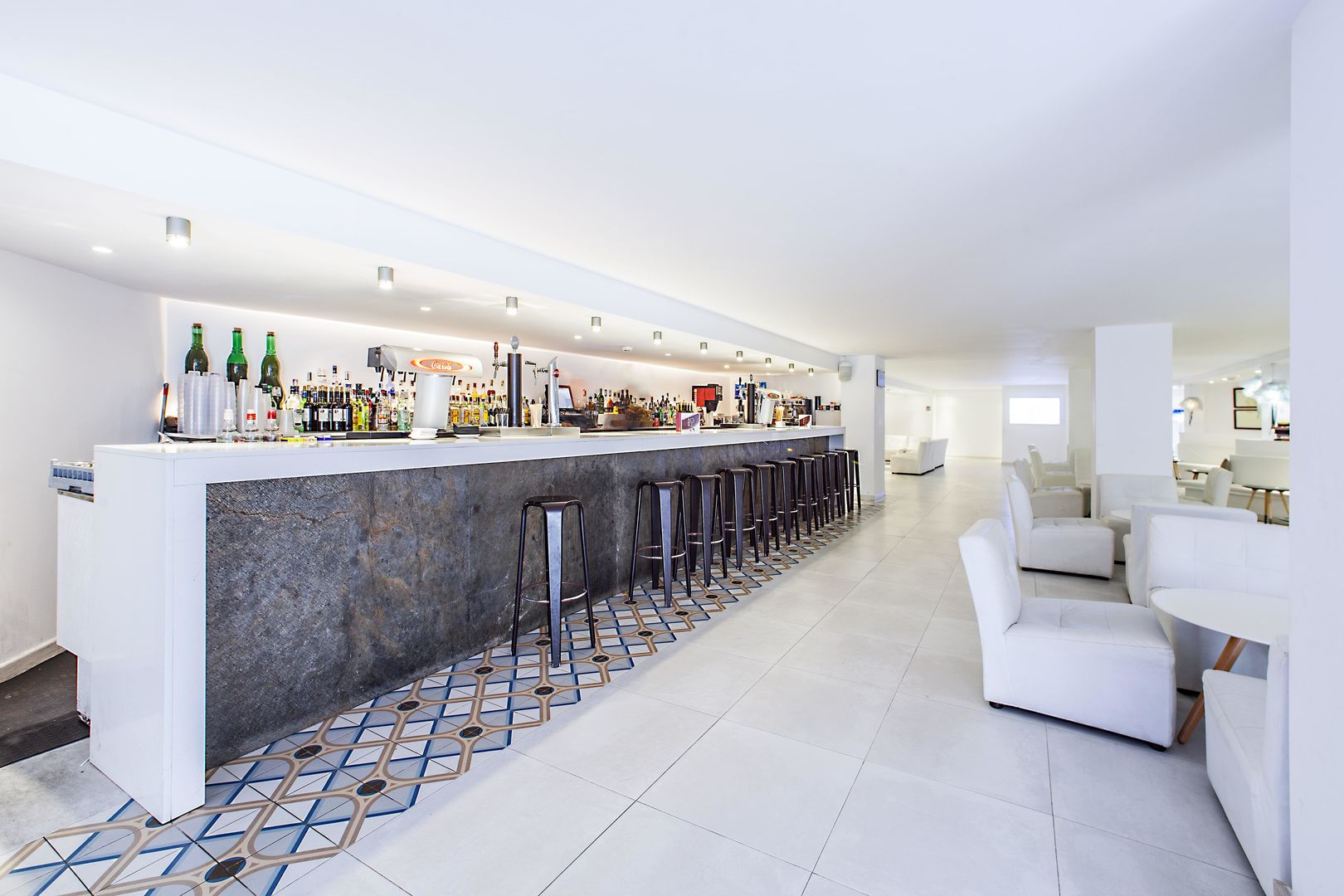 FERGUS Style Cala Blanca Suites foto 29