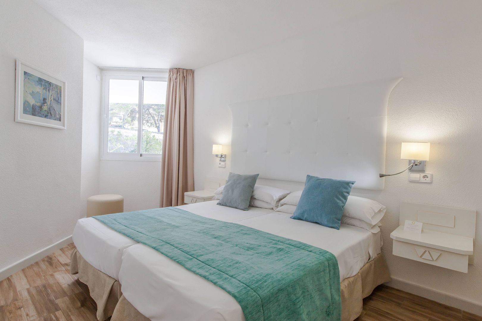 FERGUS Style Cala Blanca Suites image 1