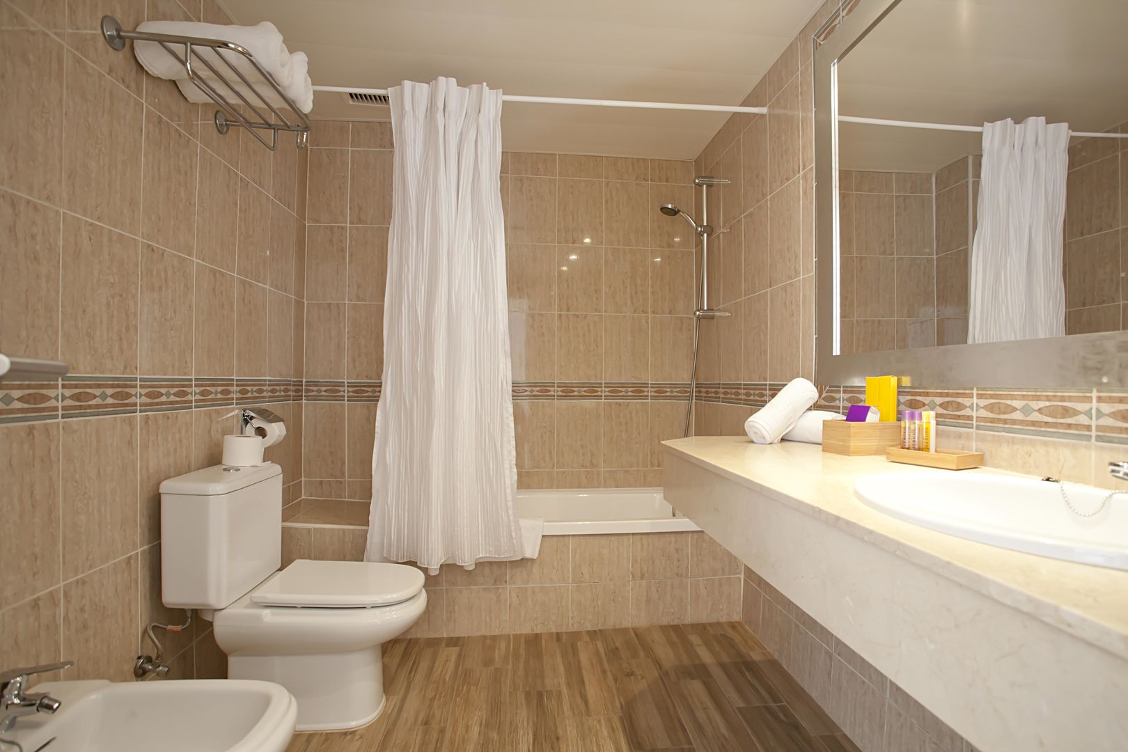 FERGUS Style Cala Blanca Suites foto 13