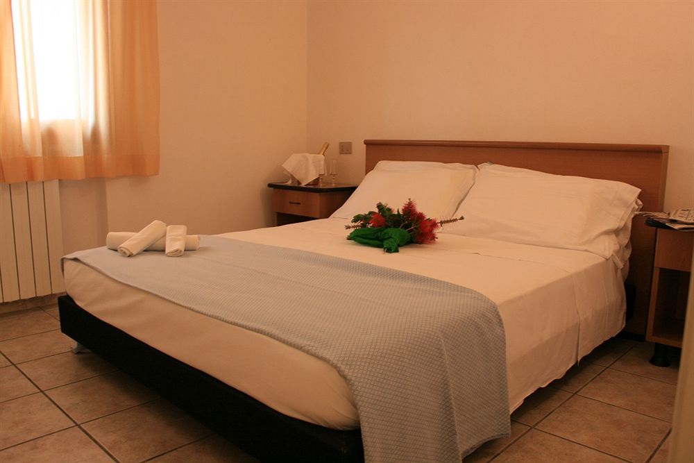 Kamer met tweepersoonsbed — Marina Manna Hotel & Club Village