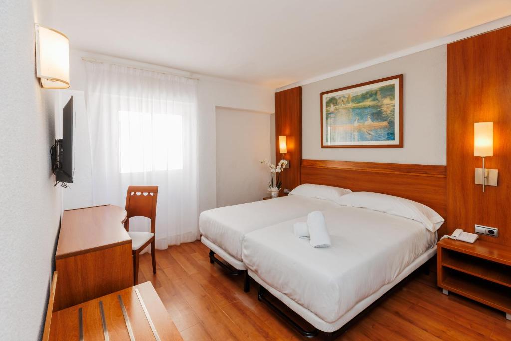 Hotel O7 Colombo image 1