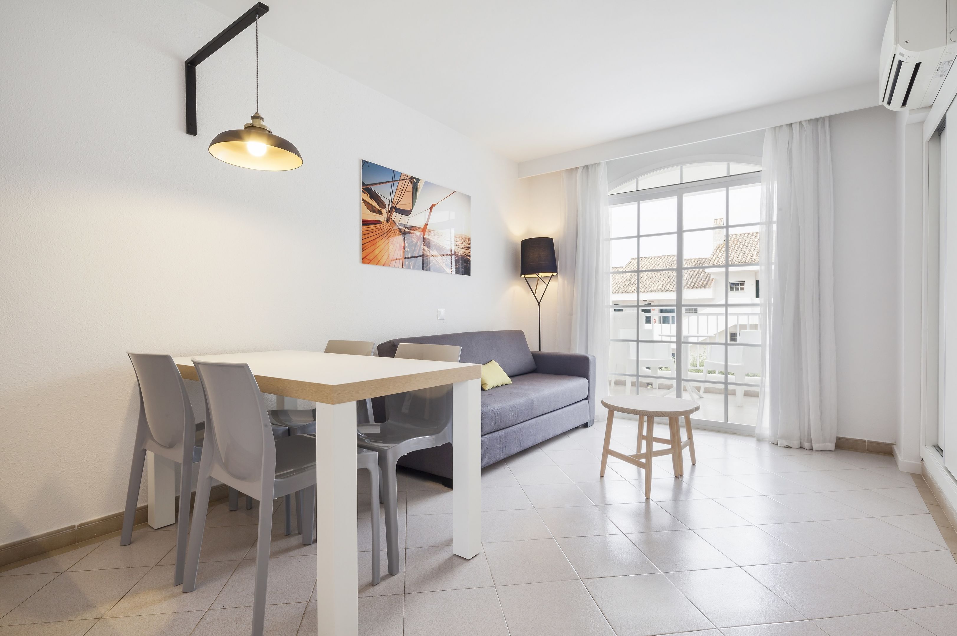 Hotel ILUNION Menorca image 2