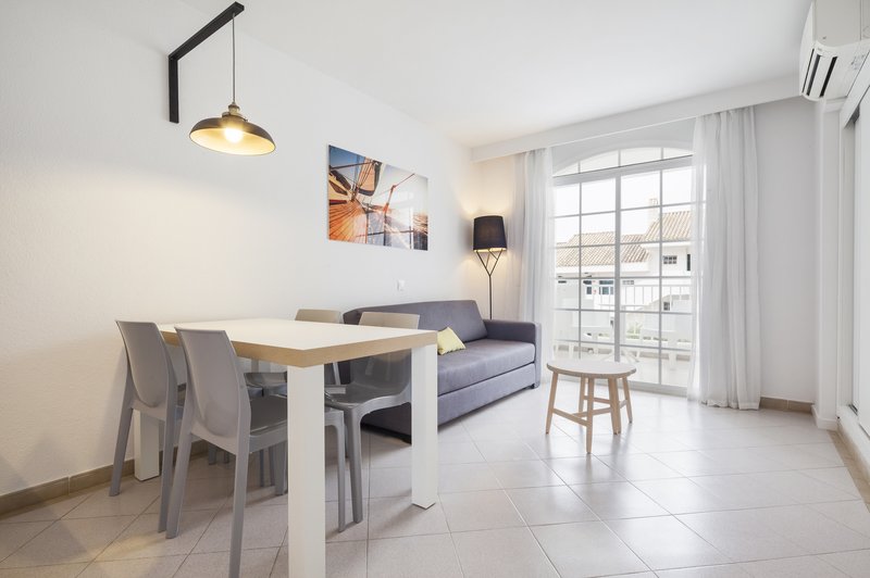 Hotel ILUNION Menorca image 0