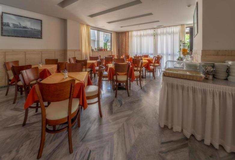 Dimitris Paritsa in Kos Town - foto 4