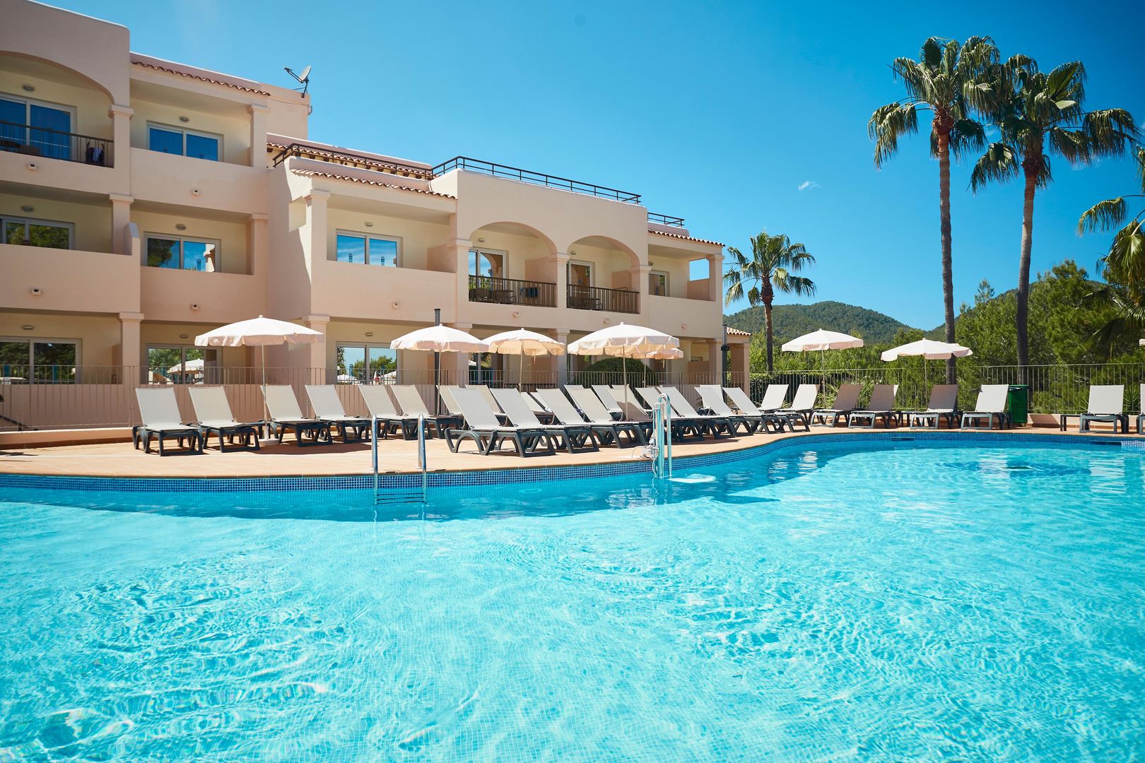 Invisa Hotel Club Cala Blanca image 0